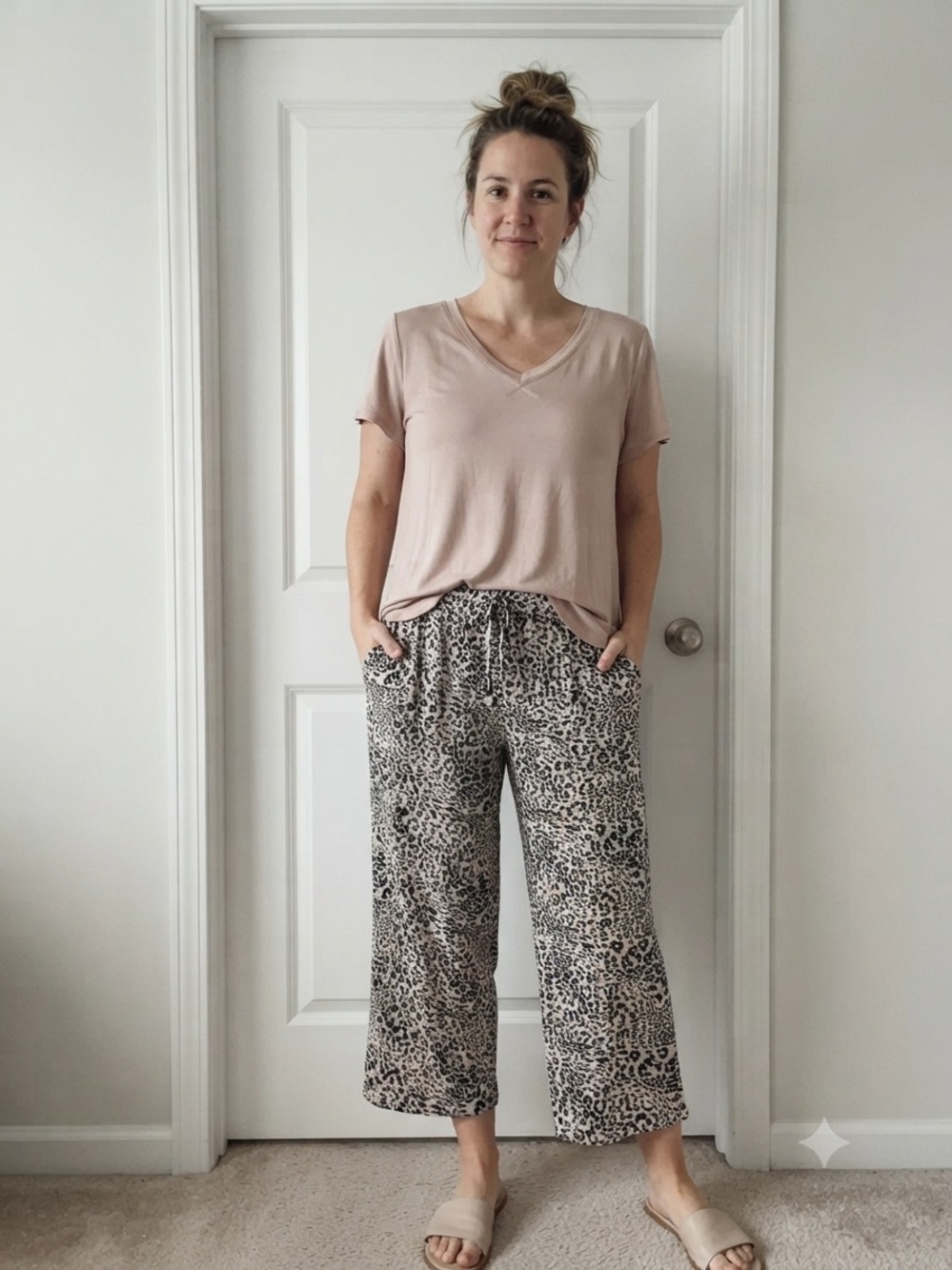 Wonderly cropped drawstring pants with blush v neck Tshirt set Large